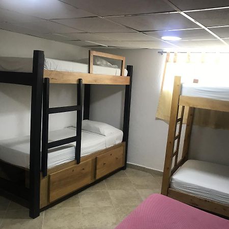 ריונגרו Hostal El Hangar מראה חיצוני תמונה