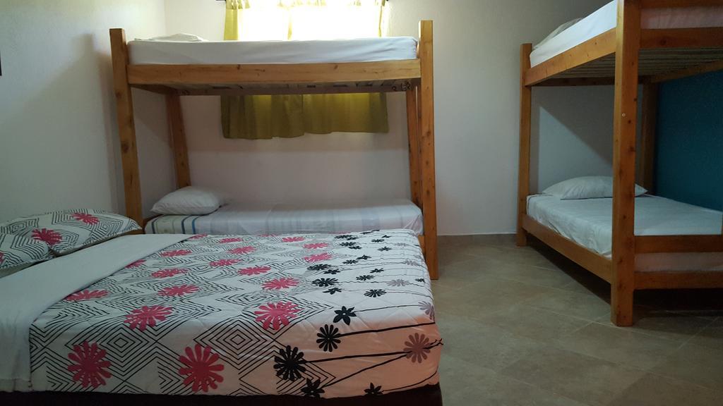 ריונגרו Hostal El Hangar מראה חיצוני תמונה