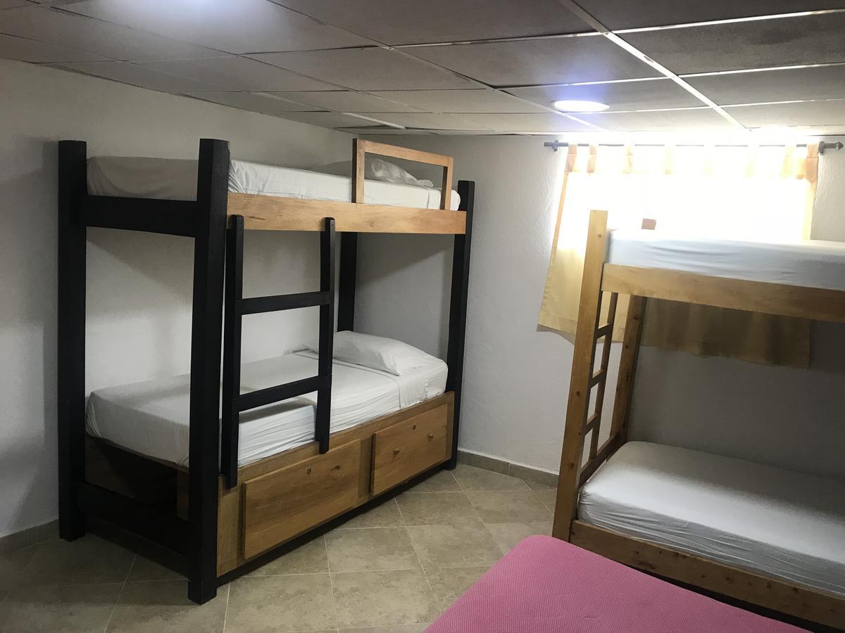 ריונגרו Hostal El Hangar מראה חיצוני תמונה