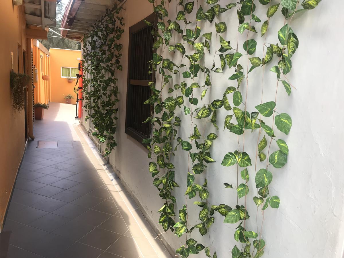 ריונגרו Hostal El Hangar מראה חיצוני תמונה
