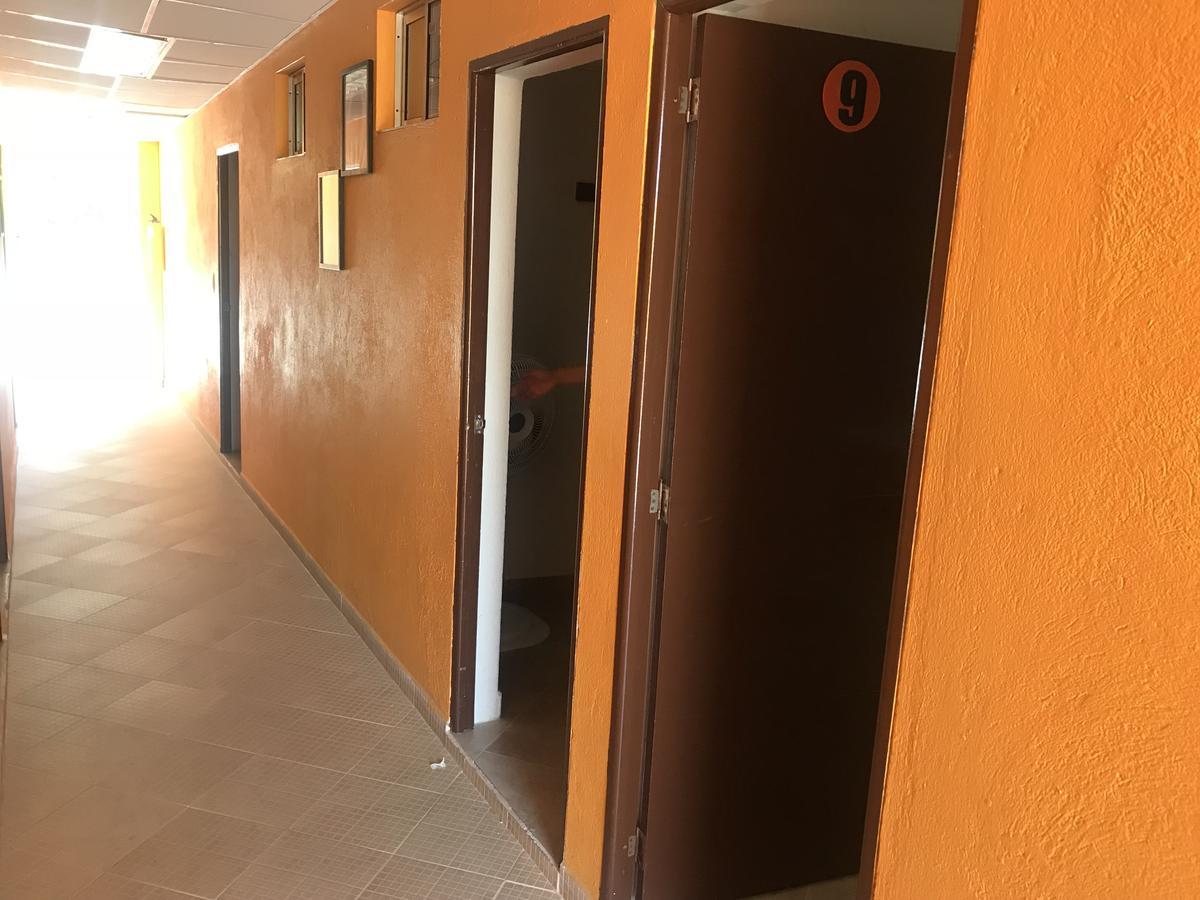 ריונגרו Hostal El Hangar מראה חיצוני תמונה